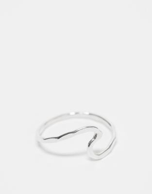 Kingsley Ryan Kingsley Ryan hammered wave band ring in sterling silver
