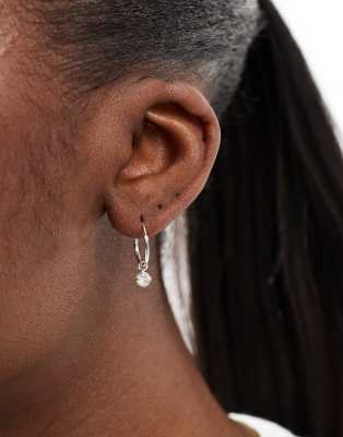 Kingsley Ryan Kingsley Ryan hoop earrings with crystal charm in sterling silver