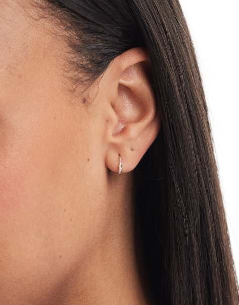 Kingsley Ryan – Kleine 10-mm-Creolen aus Sterlingsilber mit verdrehtem Design - view 1