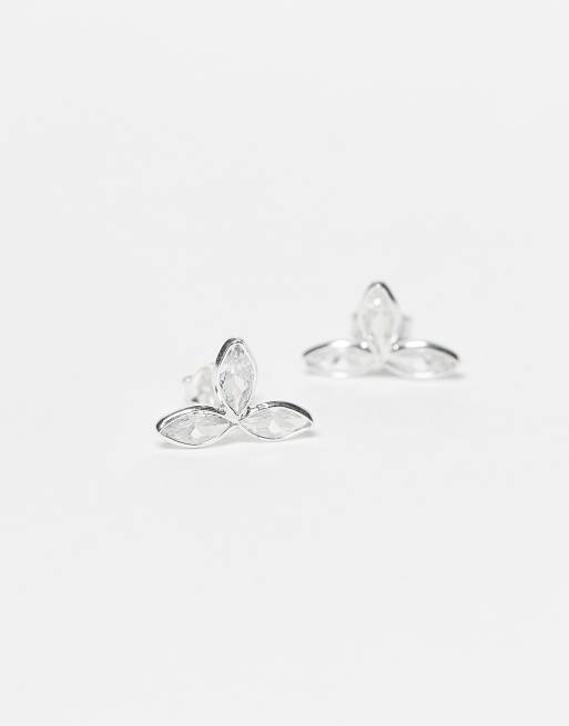 Kingsley Ryan – Lövformade stiftörhängen i sterlingsilver med tre stenar, 2 av 3