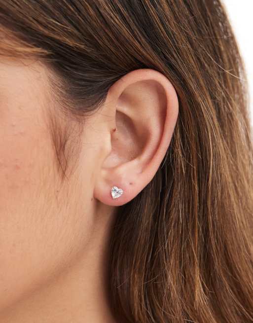 Kingsley Ryan - Orecchini a bottone a cuore in argento sterling con zirconia cubica