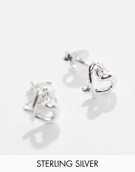 Kingsley Ryan - Orecchini a bottone in argento sterling con cuore con nodo