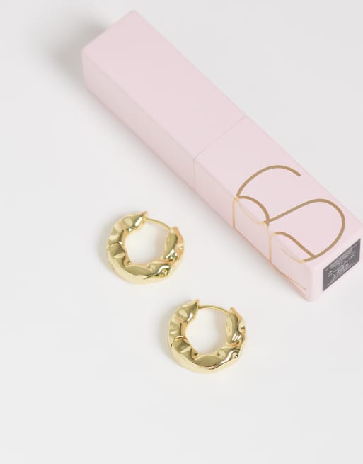 Kingsley Ryan orecchini a cerchio chunky fusi 18,5 mm in ottone placcato oro 14 ct, 4 di 4