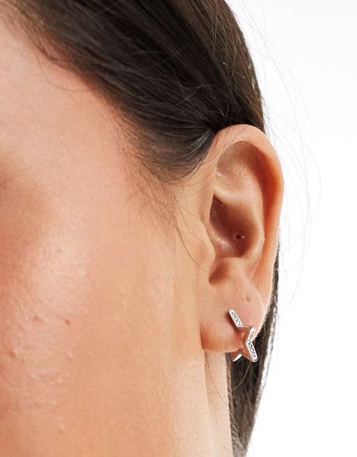 Kingsley Ryan - Orecchini a cerchio in argento sterling a forma di stella con cristalli