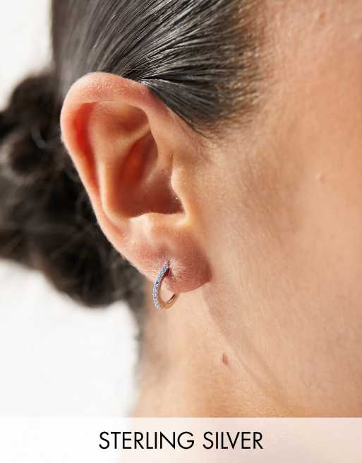 Kingsley Ryan - Orecchini a cerchio in argento sterling con opale 