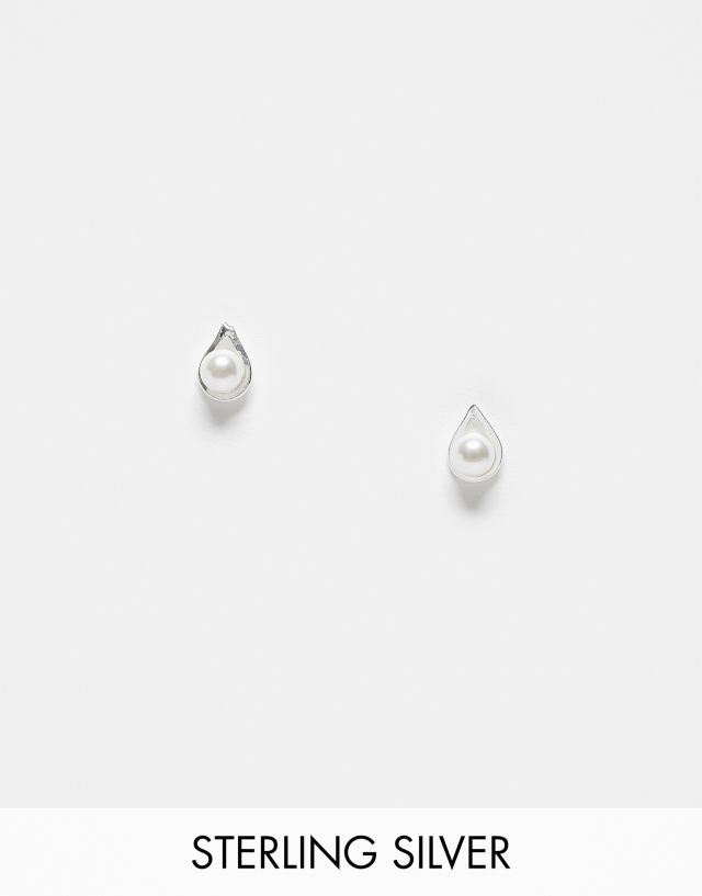 Kingsley Ryan - pearl teardrop stud earrings in sterling silver