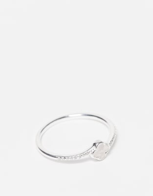 Kingsley Ryan - Silberfarbener Ring mit Kleeblatt-Design in Perlen-Optik