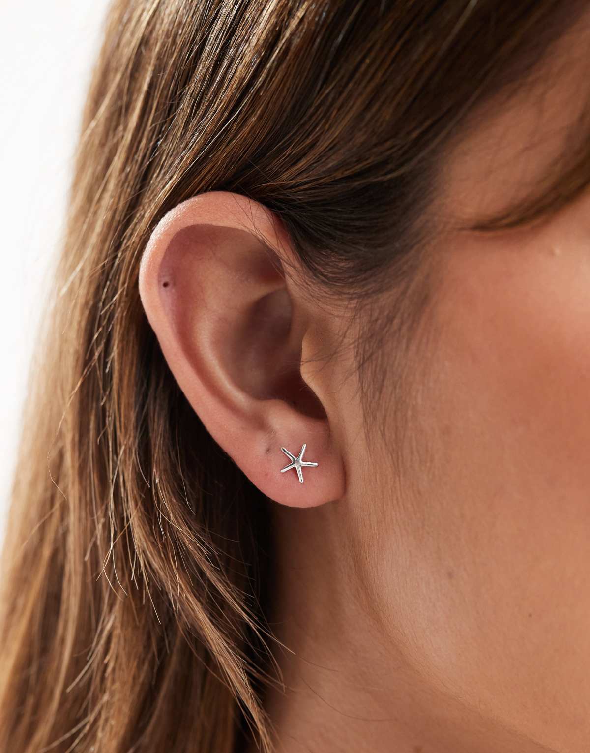 Kingsley Ryan starfish stud earrings in sterling silver