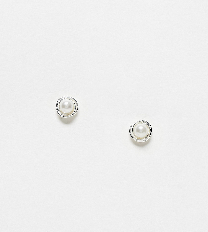 Kingsley Ryan Sterling Silver pearl stud earrings in silver