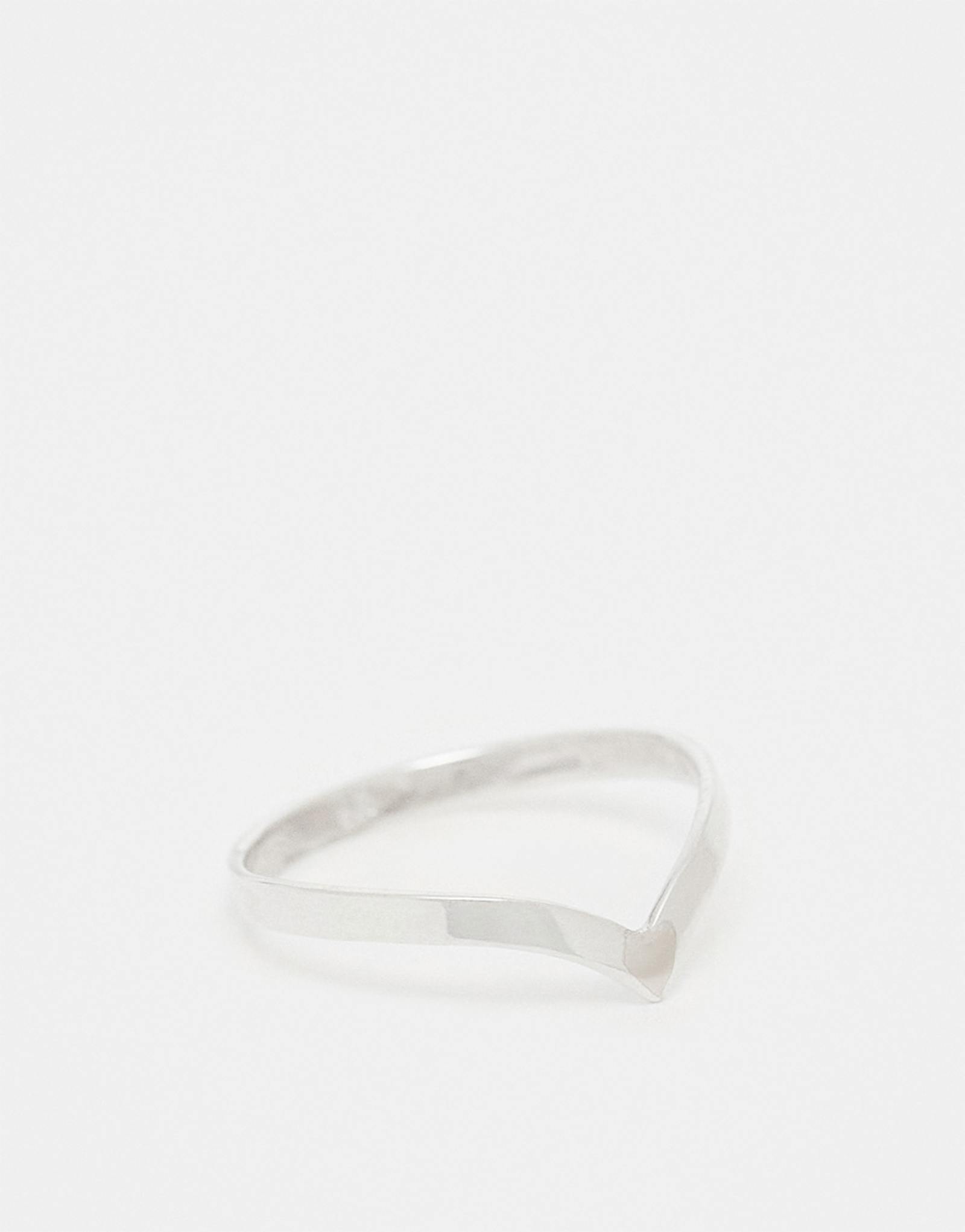 Кольцо Kingsley Ryan с V-образной лентой из чистого серебра