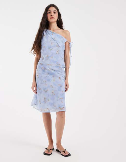 Kiss The Sky floral chiffon asymmetric tie side top in blue co-ord, 3 of 4