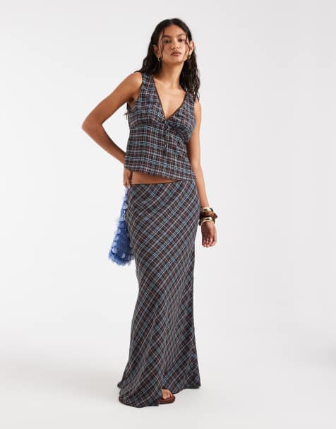Kiss the Sky - Geruite top van chiffon met V-hals in blauw, deel van co-ord set - view 1