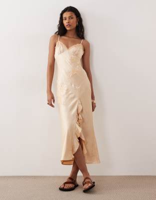 Helena - Besticktes Midaxi-Kleid aus Satin in Apricot-Neutral Neutral 42