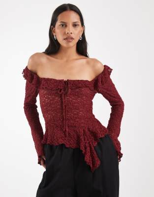 Kiss The Sky Long Sleeve Ruffle Lace Asymmetric Hem Top In Red