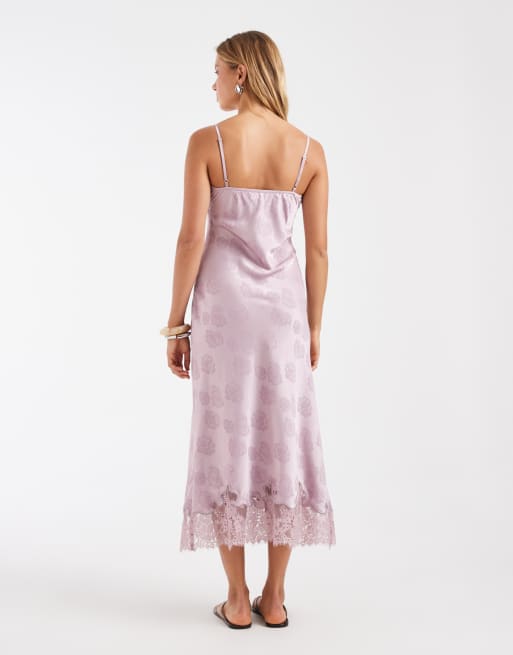 Kiss The Sky - Lyslilla maxikjole med blondedetaljer og bindebånd foran i jacquard, 3 af 4