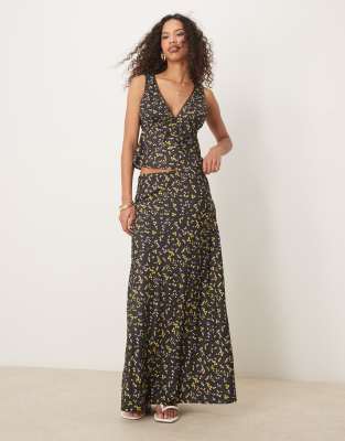 Kiss The Sky Kiss The Sky maxi slip skirt co-ord-Black