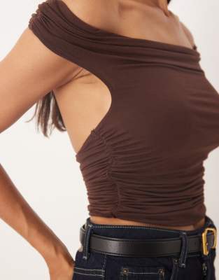 Kiss The Sky Off The Shoulder Ruched Top In Brown