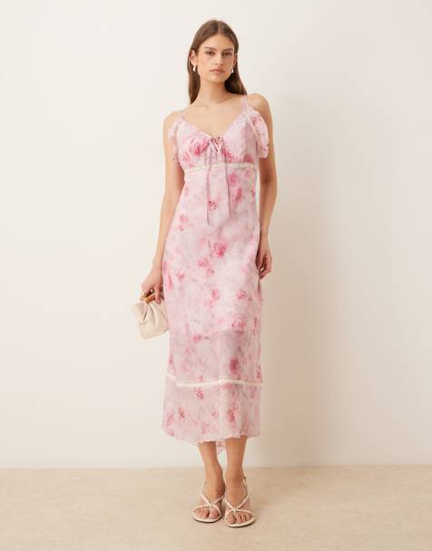 Kiss The Sky - Rosewater - Lyserød midikjole i chiffon med lyserødt blomstermønster og blonder - view 1