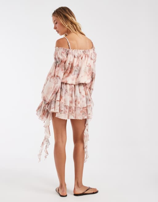 Kiss the Sky – Schulterfreies Boho-Minikleid in Rosa-Bunt mit asymmetrischen Rüschen, 4 von 4