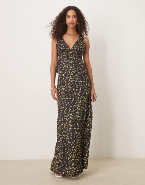 Kiss The Sky – Set in Schwarz mit Blumenmuster - view 1