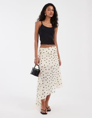 Kiss The Sky Titia Asymmetric Slit Side Skirt In White