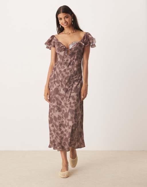 Kiss The Sky - Vestito con gonna al polpaccio color espresso con volant e manica vaporosa