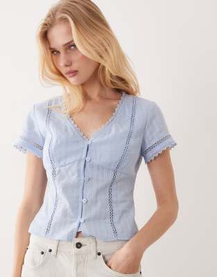 Kiss The Sky - Zoe - Top boutonné en broderie anglaise - Bleu