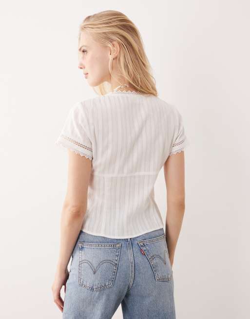 Kiss The Sky – Zoe – Vit, broderad topp med knäppning, 2 av 4