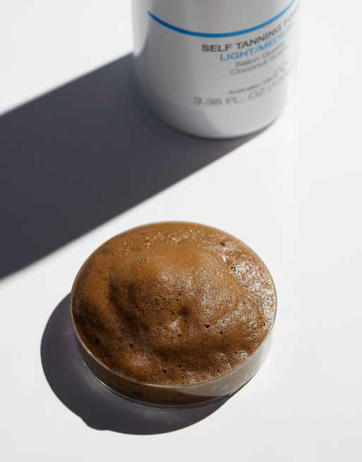 Kit de autobronceador de tono claro/medio con 3 productos GET GLOWING de Bondi Sands, 3 de 4