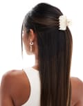 [Kitsch] Kitsch Plastic Medium Rhinestone Puffy Claw Clip 1 Pack- Ivory-No colour No Size No colour