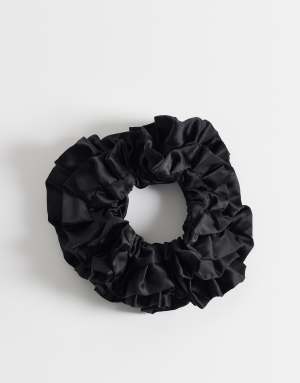 Kitsch Ruffle Scrunchie - Black