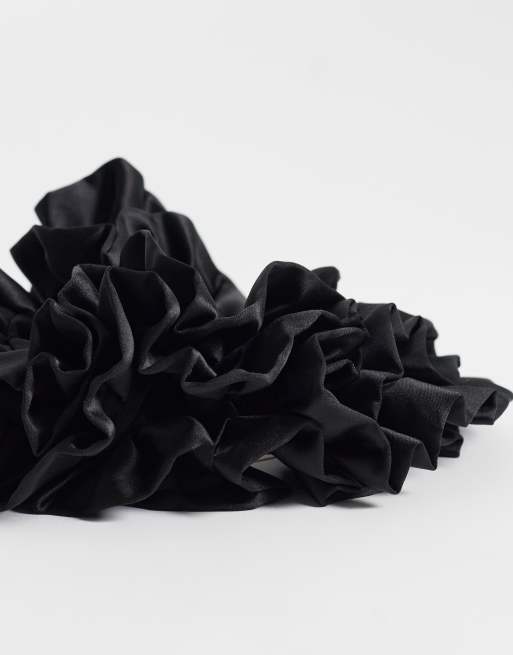 Kitsch Ruffle scrunchie in black, 3 of 3
