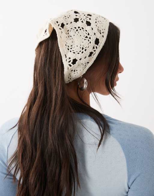Kiwi & Co crochet headscarf in cream, 2 of 3