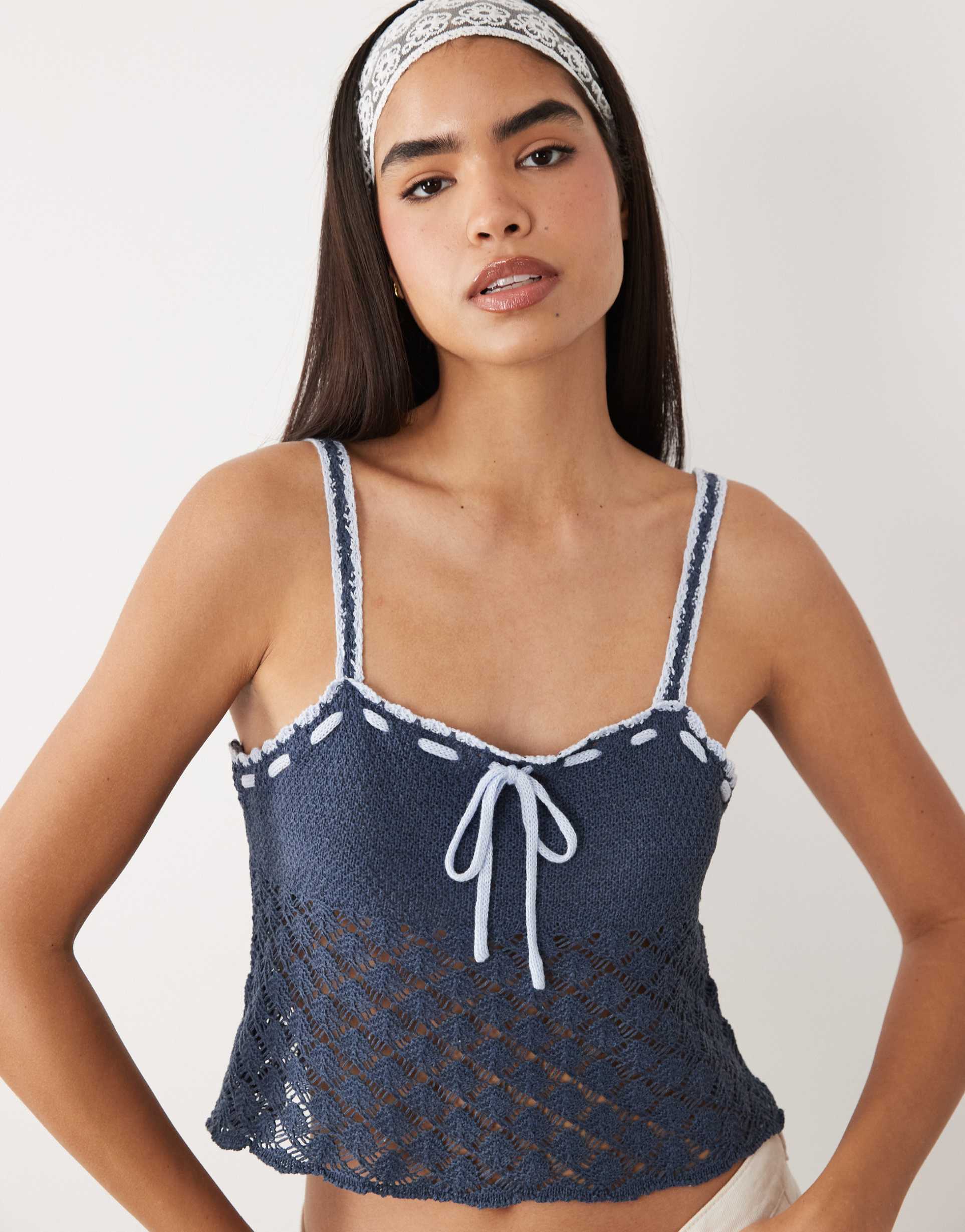 kiwi & co crochet tie front detail cami top in navy