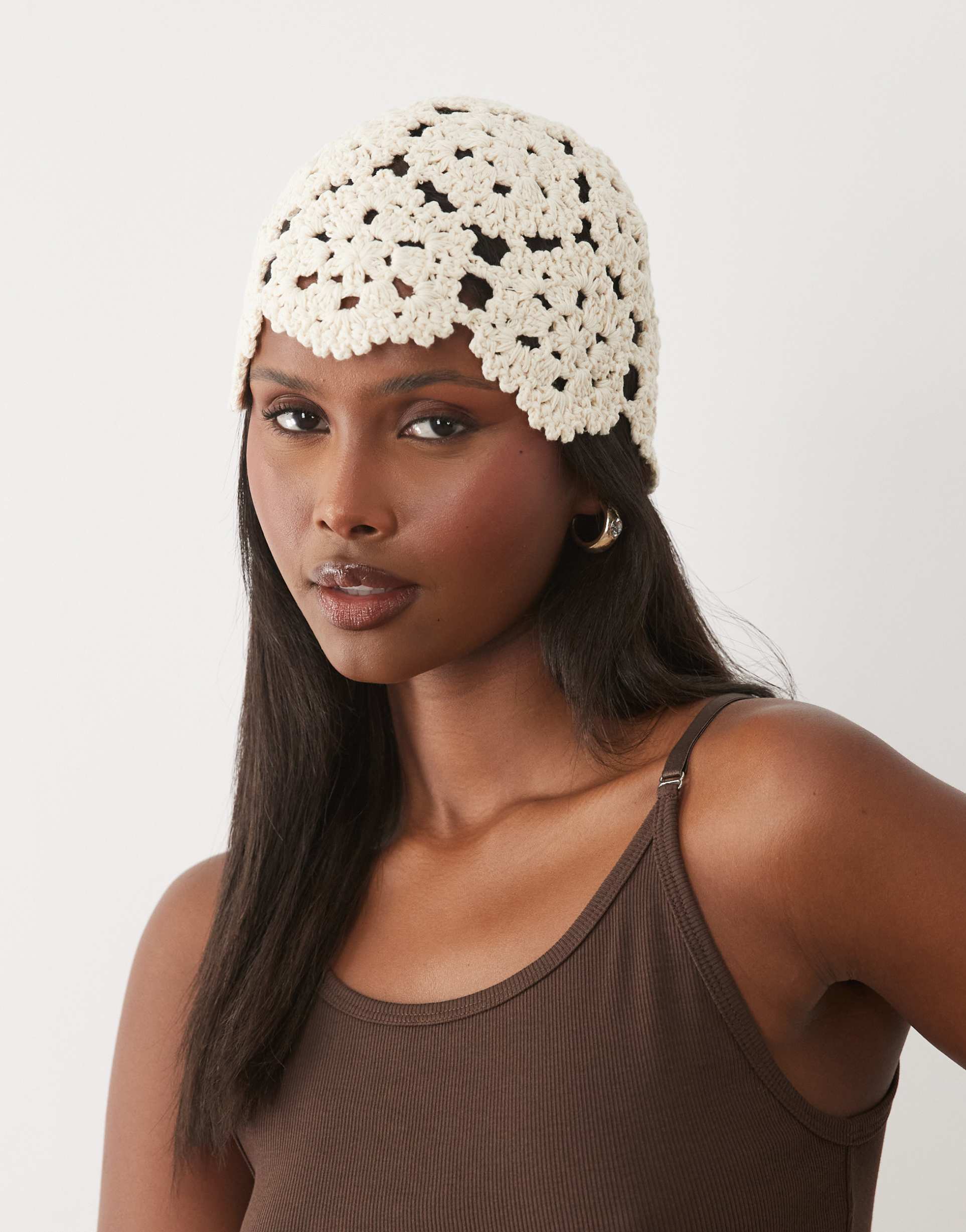 kiwi & co floral crochet hat in cream