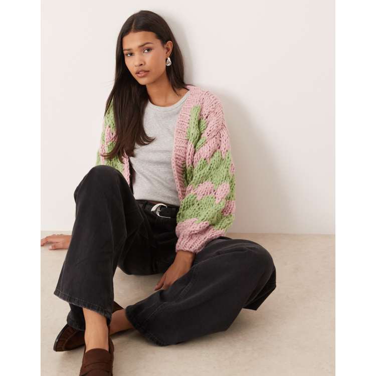 209188592-1-pinklime?$n_750w$&