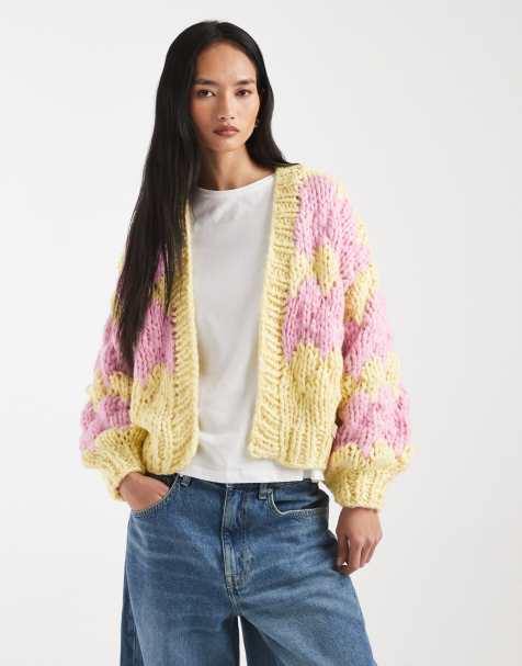 Kiwi & Co - Hugs & Kisses - Handgebreid vest met bolle textuur in geel en roze - view 1