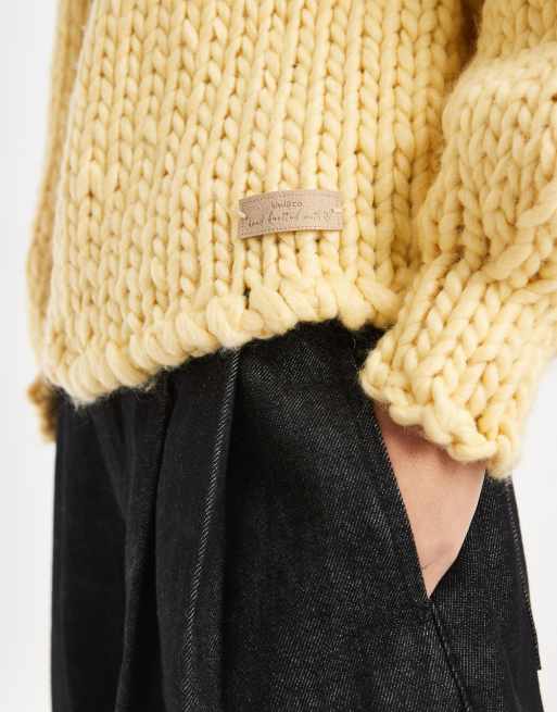Kiwi & Co Love Me Later contains wool hand knit chunky knit