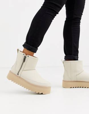 Угги на высокой подошве. UGG / ботинки Classic Rebel Biker Mini. UGG Rebel Biker Mini. UGG Classic Rebel Biker. UGG Classic Rebel short Boot.