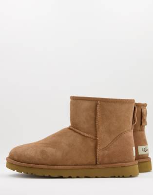 фото Классические ботинки мини из овечьей шкуры светло-коричневого цвета ugg-коричневый цвет