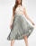 Thumbnail 3 van 4