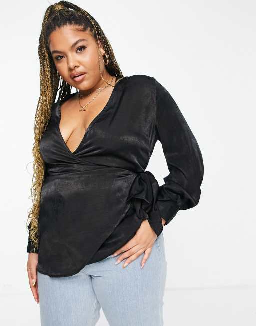 Koco & K Plus volume sleeve wrap detail top in black, 3 of 4