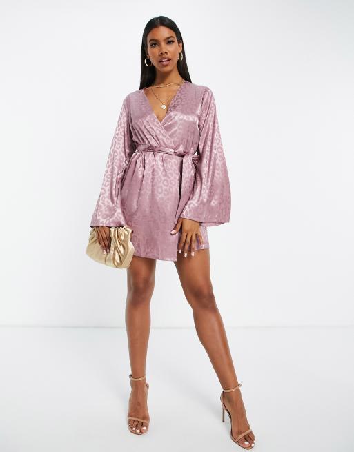 Koco K Robe courte cache-cœur en satin dévoré à manches