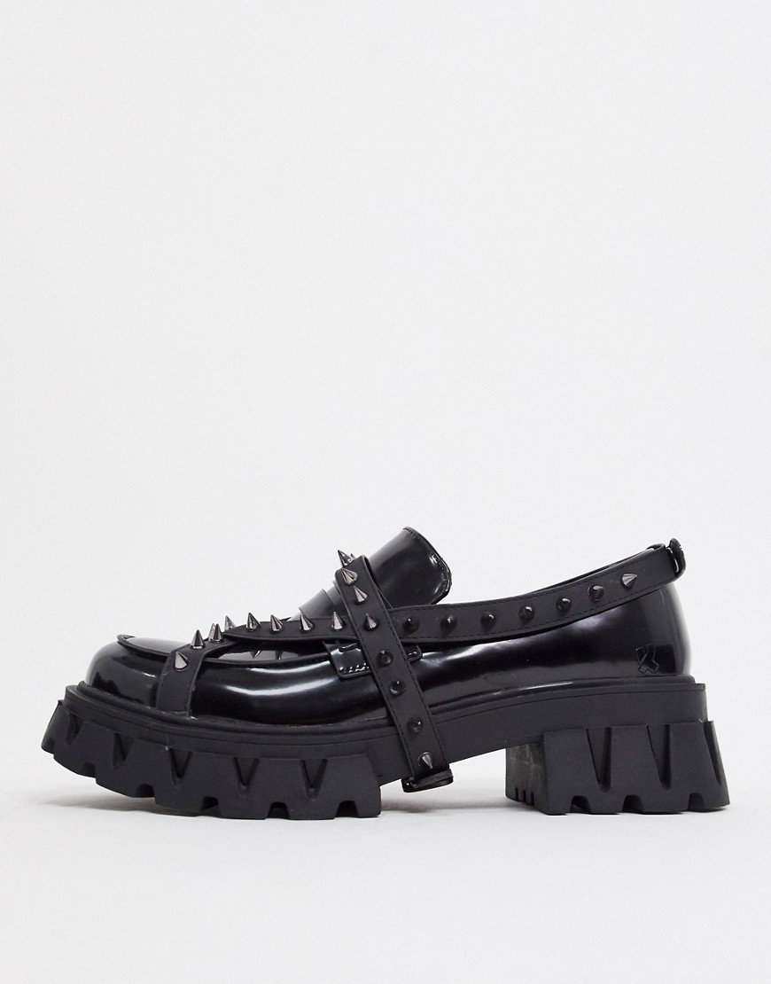 Koi Footwear – Penny – Svarta loafers med metallnitar