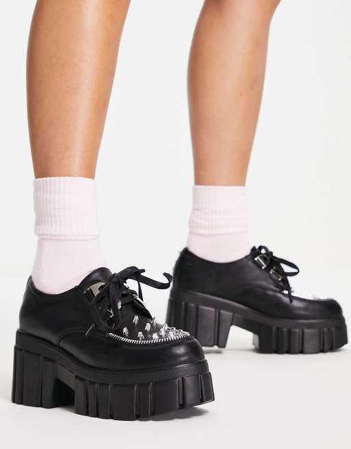 https://images.asos-media.com/products/koi-footwear-studded-lace-up-creepers-in-black/203343997-1-blackblack?$n_640w$&wid=513&fit=constrain