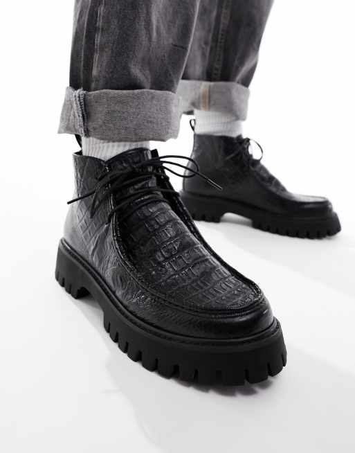 KOI Greed – River – Czarne sznurowane buty z wysoką cholewką z motywem skóry krokodyla