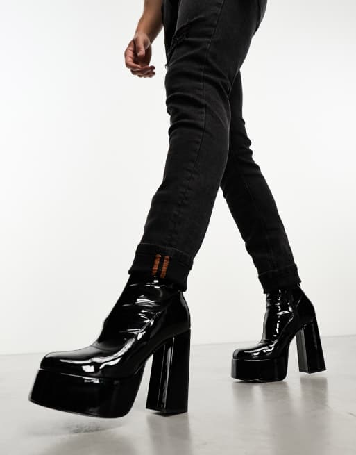 KOI – Svarta, lackade ankelboots med platåsula  , 2 av 4