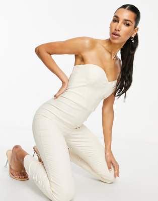 Костюмы и комбинезоны  Asos Комбинезон-бандо цвета экрю с отделкой под корсет Vesper-Белый