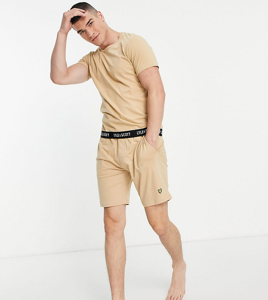 фото Комплект из футболки и шорт светло-бежевого цвета с отделкой тесьмой lyle & scott bodywear larry-светло-бежевый цвет