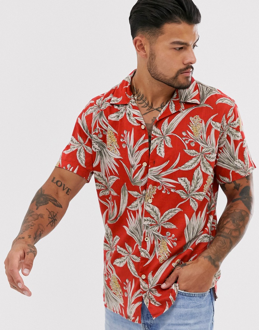 фото Коралловая рубашка с короткими рукавами и пальмовым принтом jack & jones premium-красный